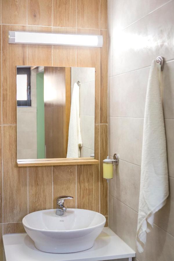 Zoe Pirot Apartment Luaran gambar